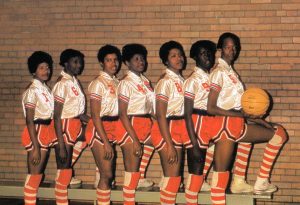 The Harlem Chicks and the Harlem Queens basketball team, 1958-1960